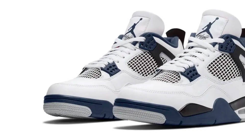 Image via zsneakerheadz aj4