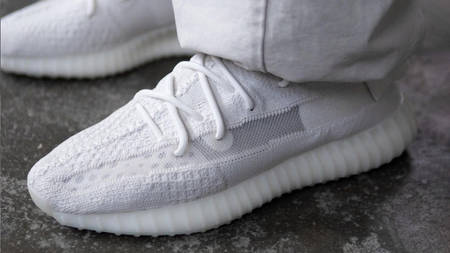 Here's Your Best Chance to Cop the Yeezy Boost 350 V2 "Bone"! Here's Your Best Chance to Cop the Yeezy Boost 350 V2 "Bone"!