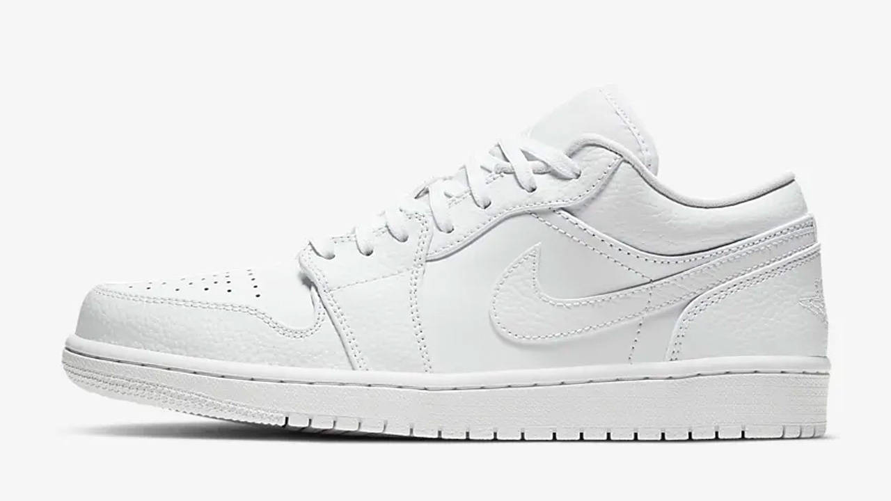You Need These Heatwave-Ready Swoosh Sneakers in Your Rotation Right Now!
