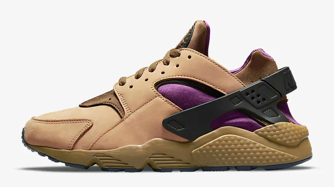 These Air Huaraches Are Now Cheaper Than Ever at the Nike Spring Sale!