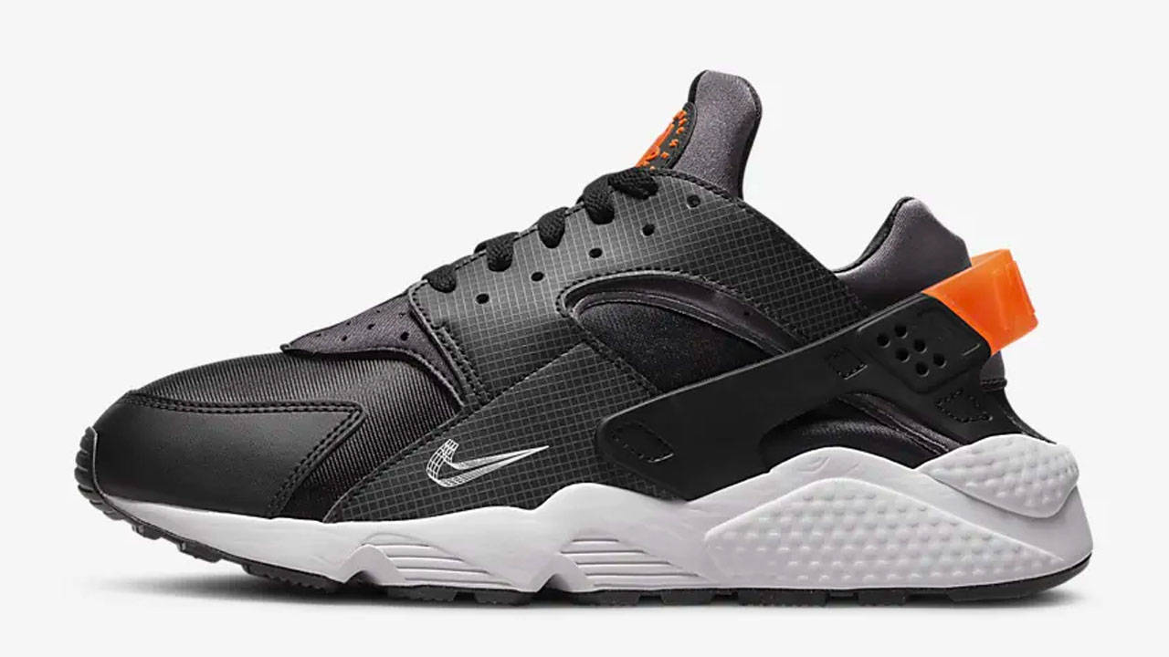 These Air Huaraches Are Now Cheaper Than Ever at the Nike Spring Sale!