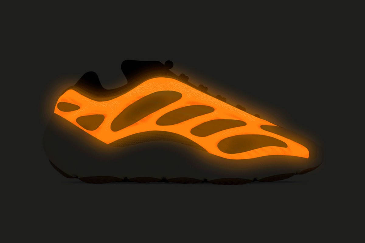 Yeezy 700 V3 "Mono Safflower"