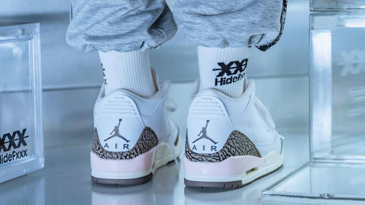 Air Jordan 3 "Dark Mocha"