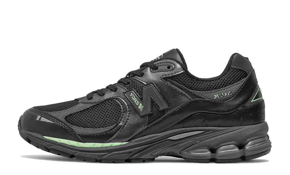 New Balance 2002R Black Powder Green
