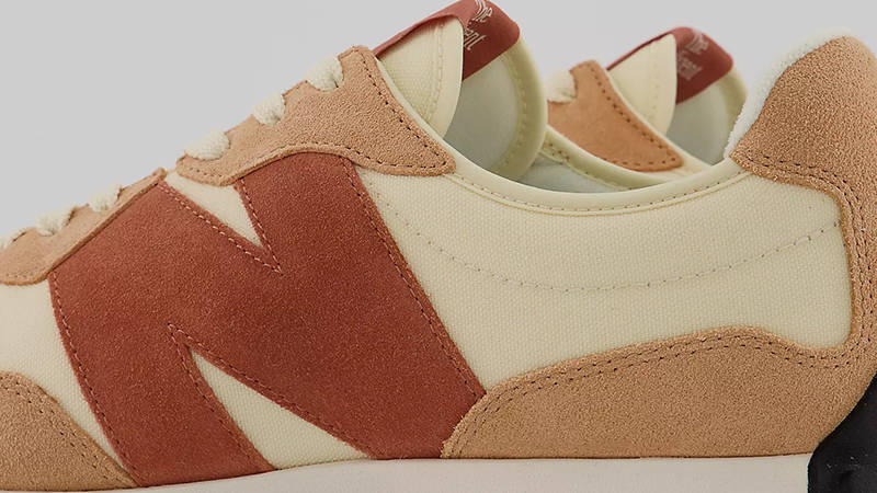New Balance 327 Tan Orange Closeup