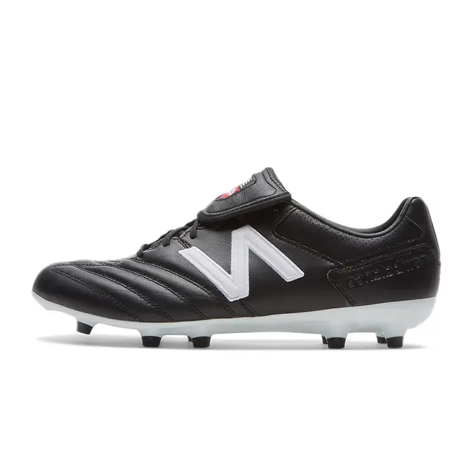 New balance hot sale football boots stockists