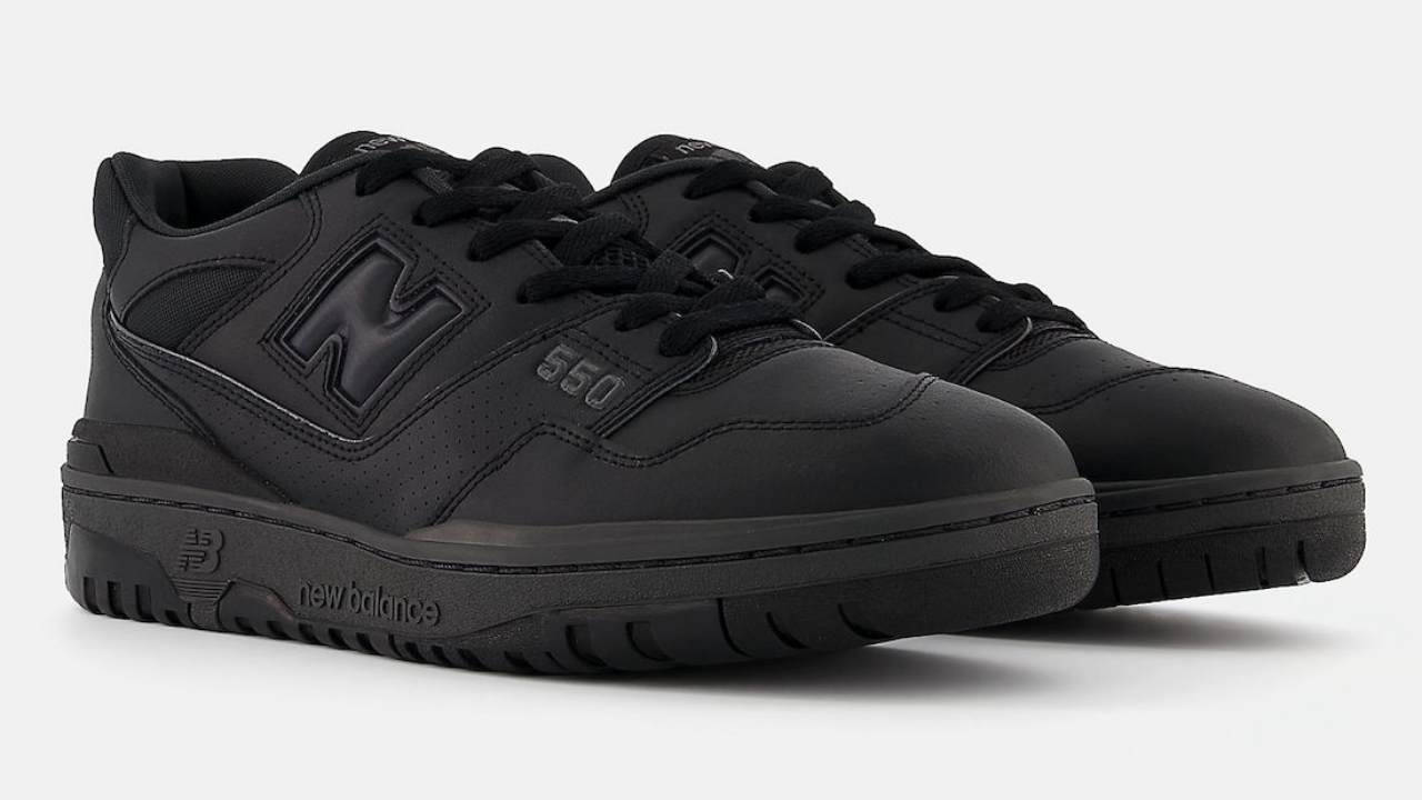 new balance 550 triple black 1