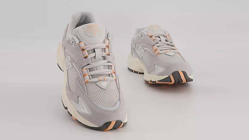 New Balance 725 Beige Grey