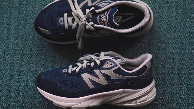 New Balance 990v6 Navy Top