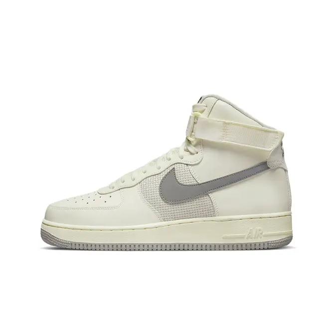 Nike Air Force 1 High Vintage Sail | Where To Buy | DM0209-100 | The ...