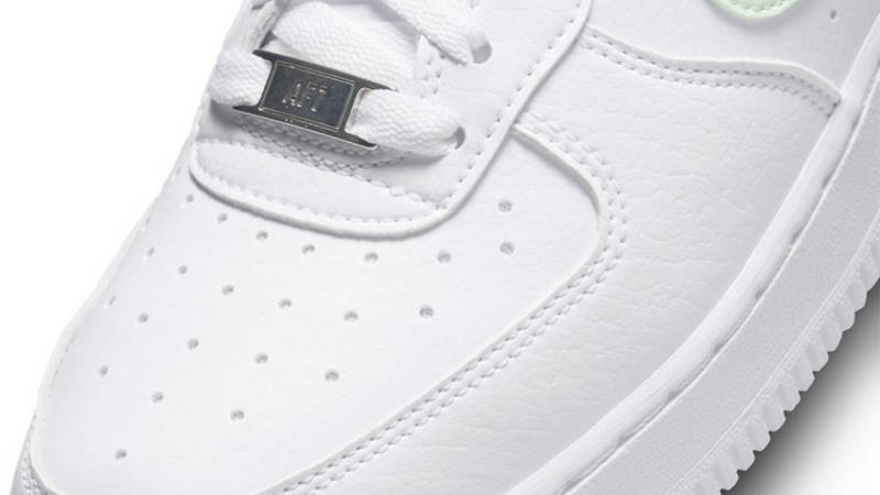 Nike Air Force 1 Next Nature Light Lime