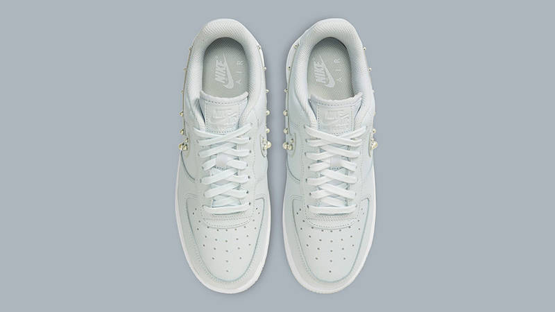 Nike Air Force 1 Pearl Swoosh DV3810-001Top