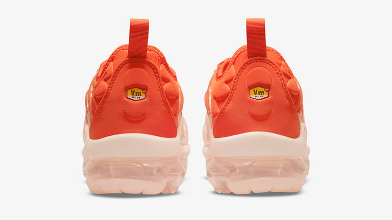 Nike air vapormax shop plus total orange