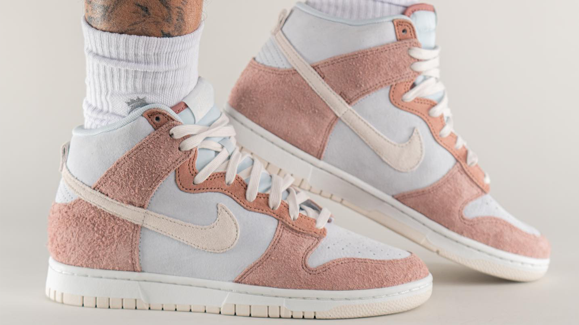 Nike Dunk High Fossil Rose
