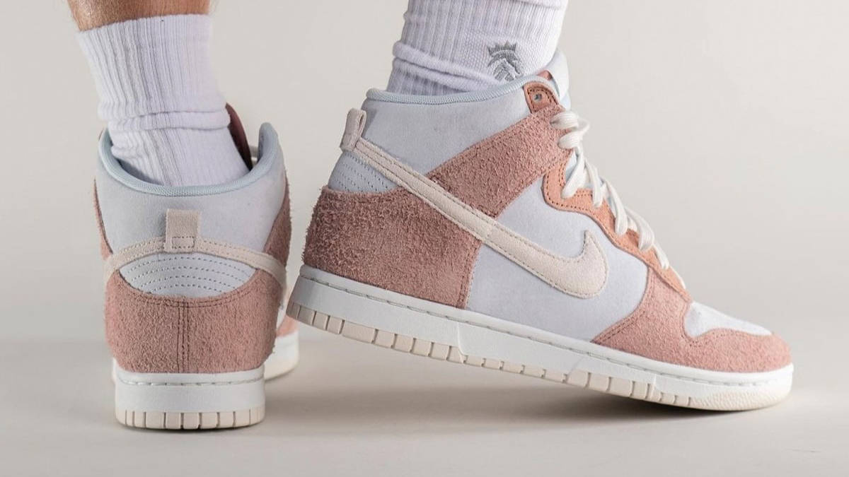 Nike Dunk High Fossil Rose