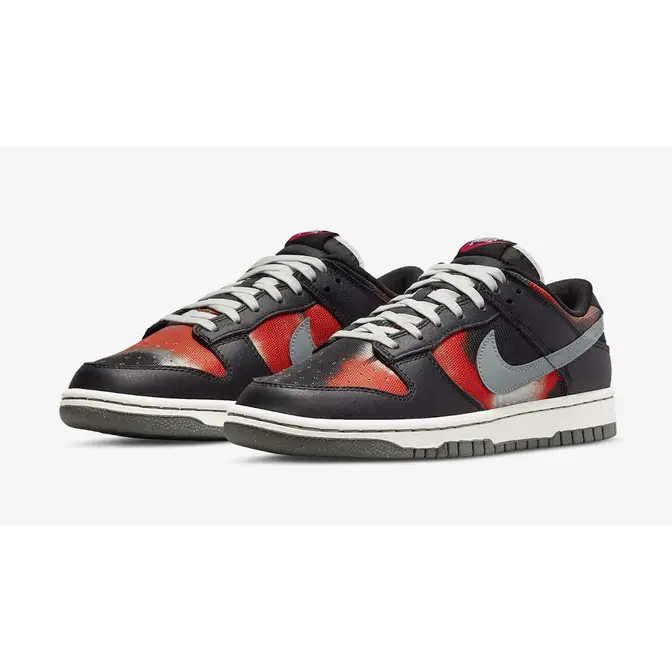 Black gray red nike dunks 2009 hotsell