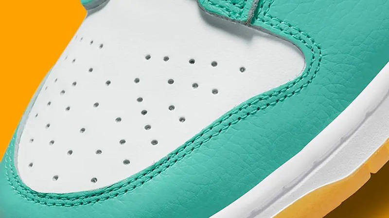 Nike Dunk Low Turquoise Green DV2190-100 toebox