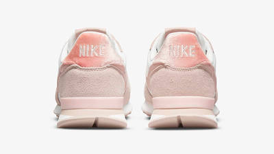 Nike Internationalist White Atmosphere Pink