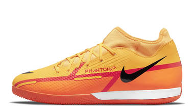 Nike Phantom GT2 Academy Dynamic Fit IC Laser Orange