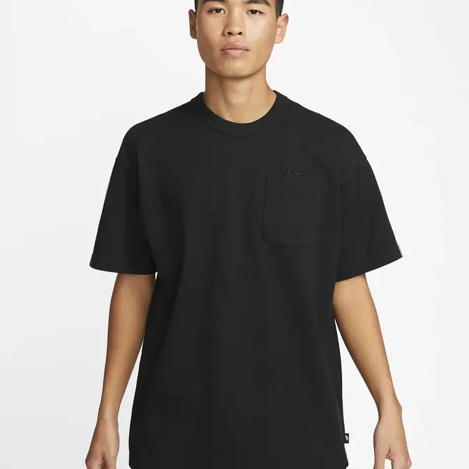 Nike pocket hot sale t shirt