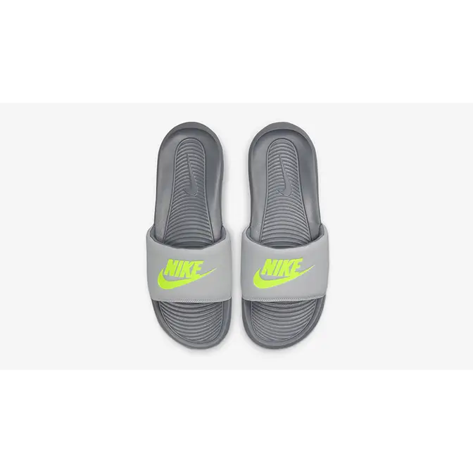 Grey nike hot sale sliders