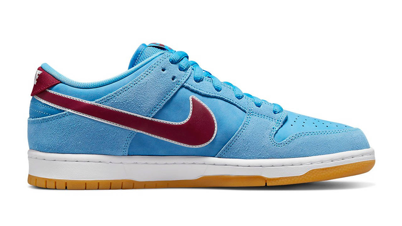 Nike SB Dunk Low "Phillies"