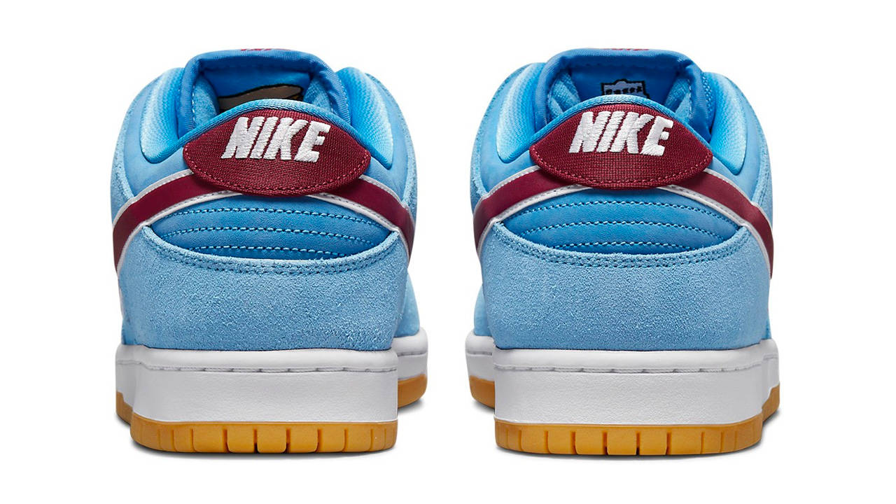 Nike SB Dunk Low "Phillies"