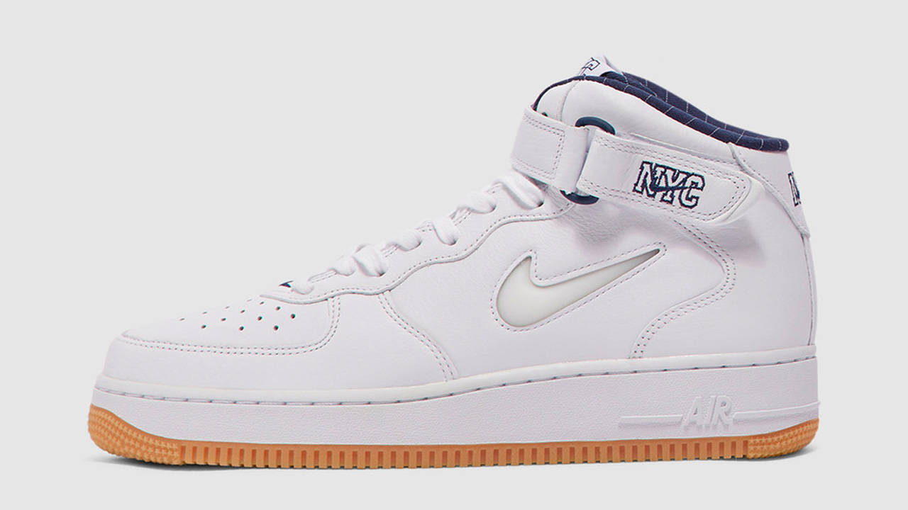 15 Unreal Springtime Sneaker Available Now From SEVENSTORE