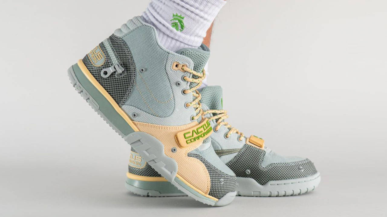 Travis Scott x Nike Air Trainer 1 SP "Grey Haze"