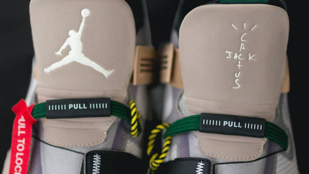 Travis Scott x Air Jordan 33 2