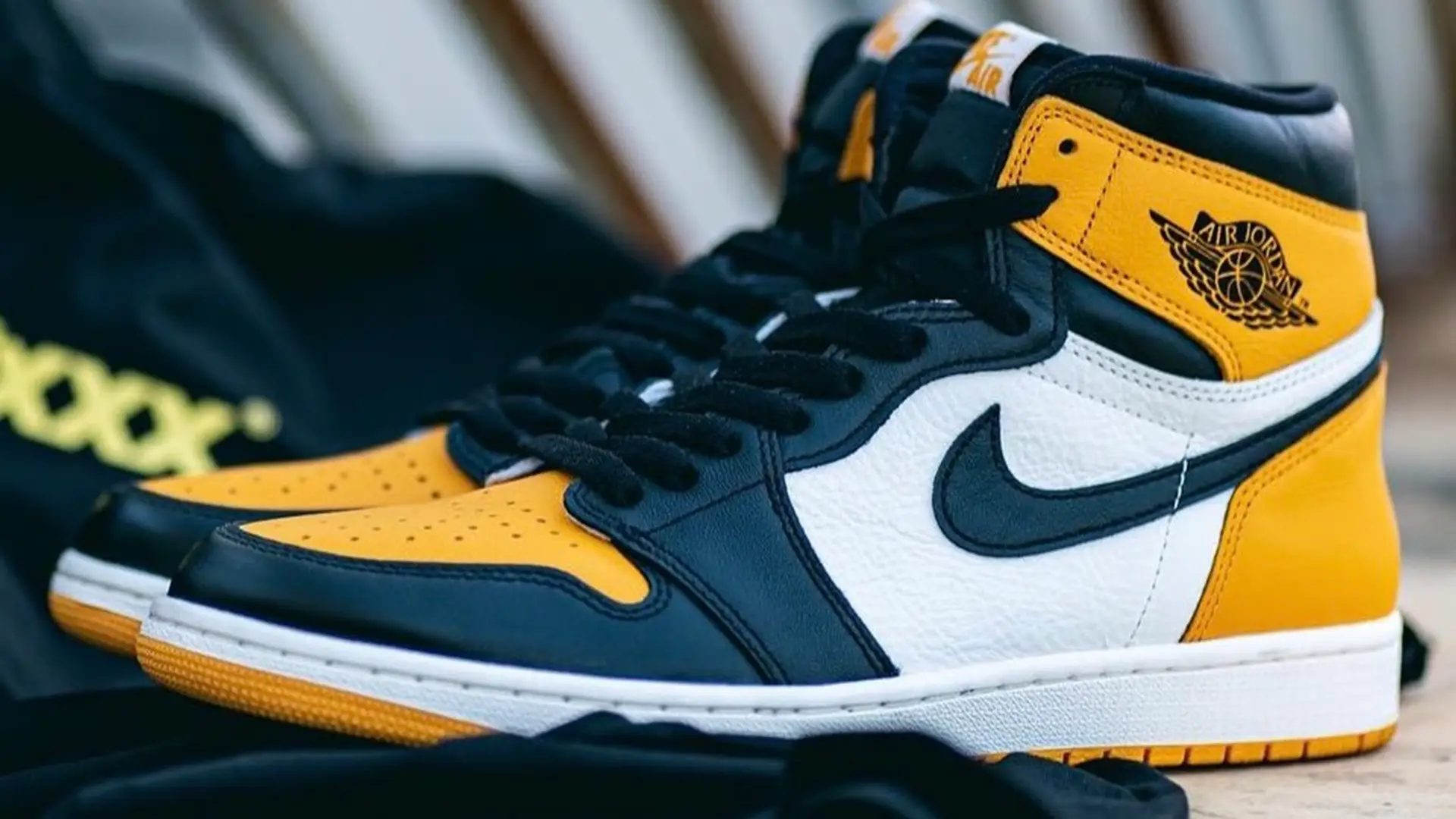 Jordan 1 sale yellow toes