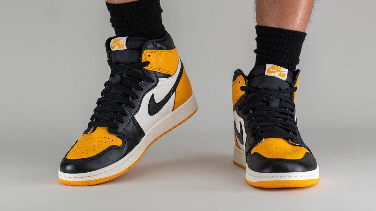 Air Jordan 1 High OG "Yellow Toe"