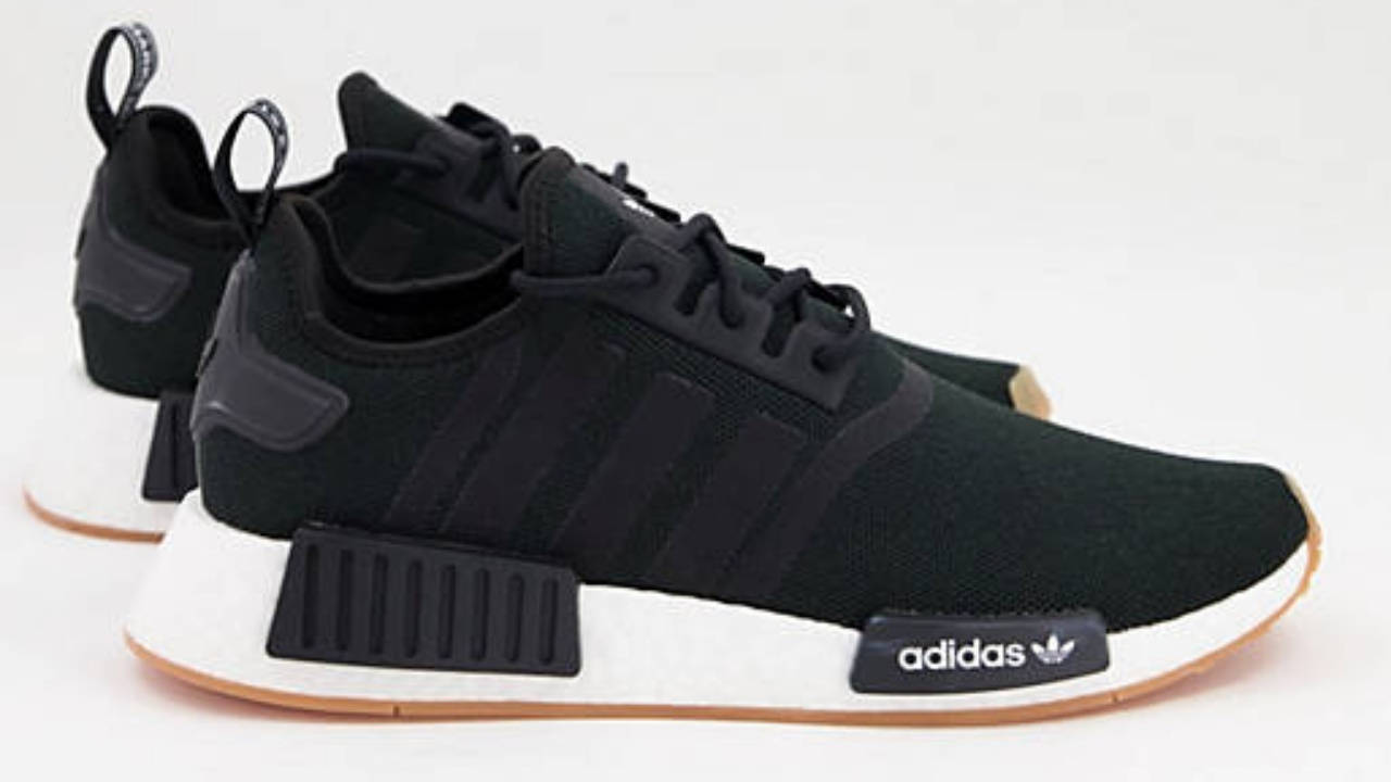 23506493-1-black