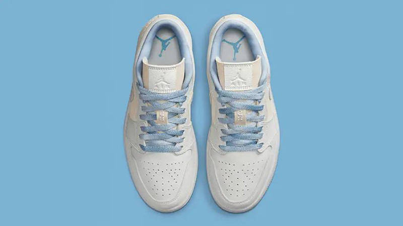 Air Jordan 1 Low Canvas Blue Beige middle