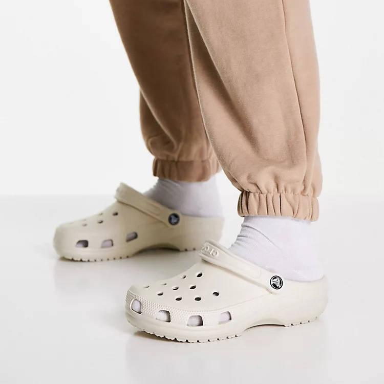 Crocs Classic Clogs Beige