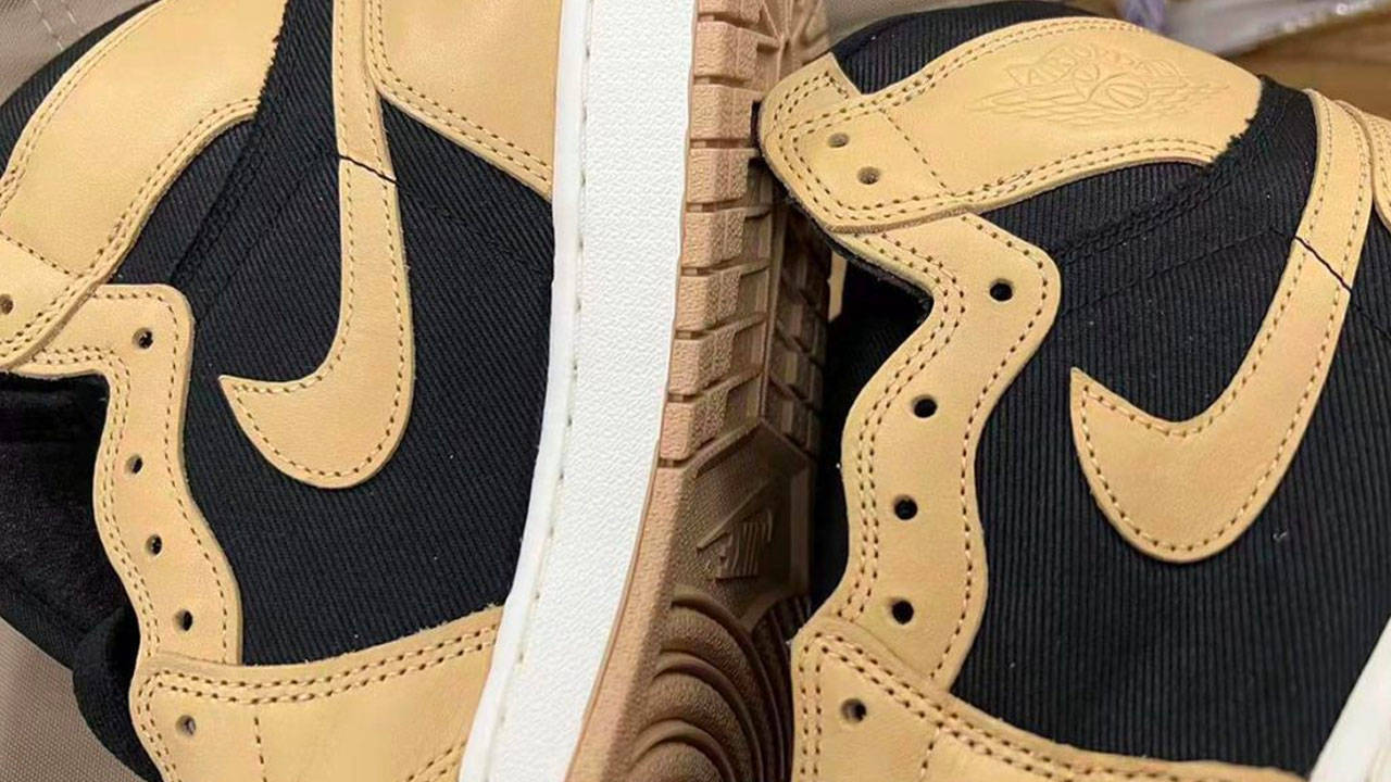 Air Jordan 1 High OG "Heirloom"