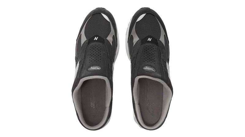 New Balance 2002R Mule Black Middle