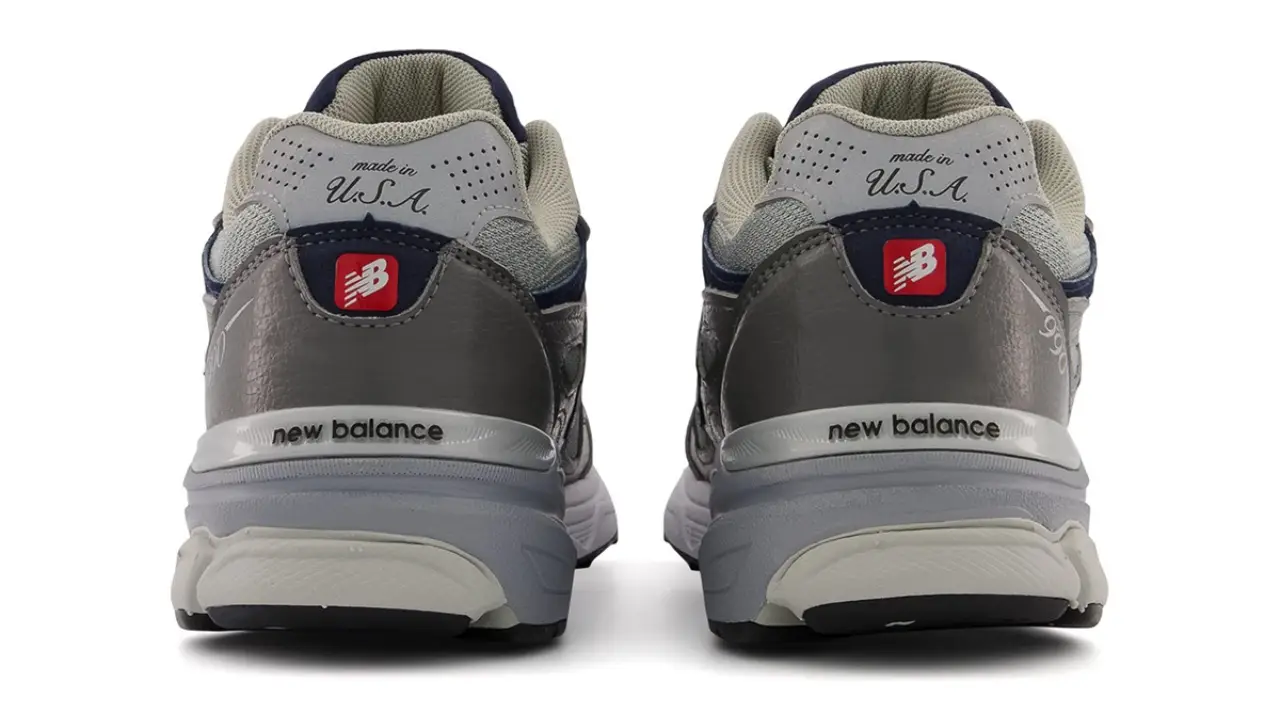 The New Balance 990v3 