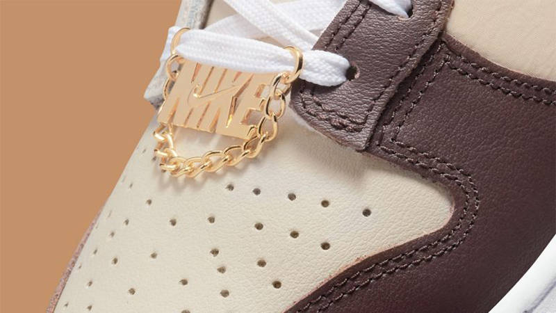 nike dunk bling brown