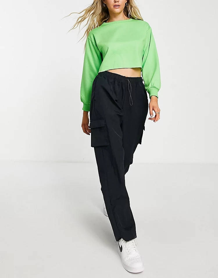 nike swoosh cargo pants