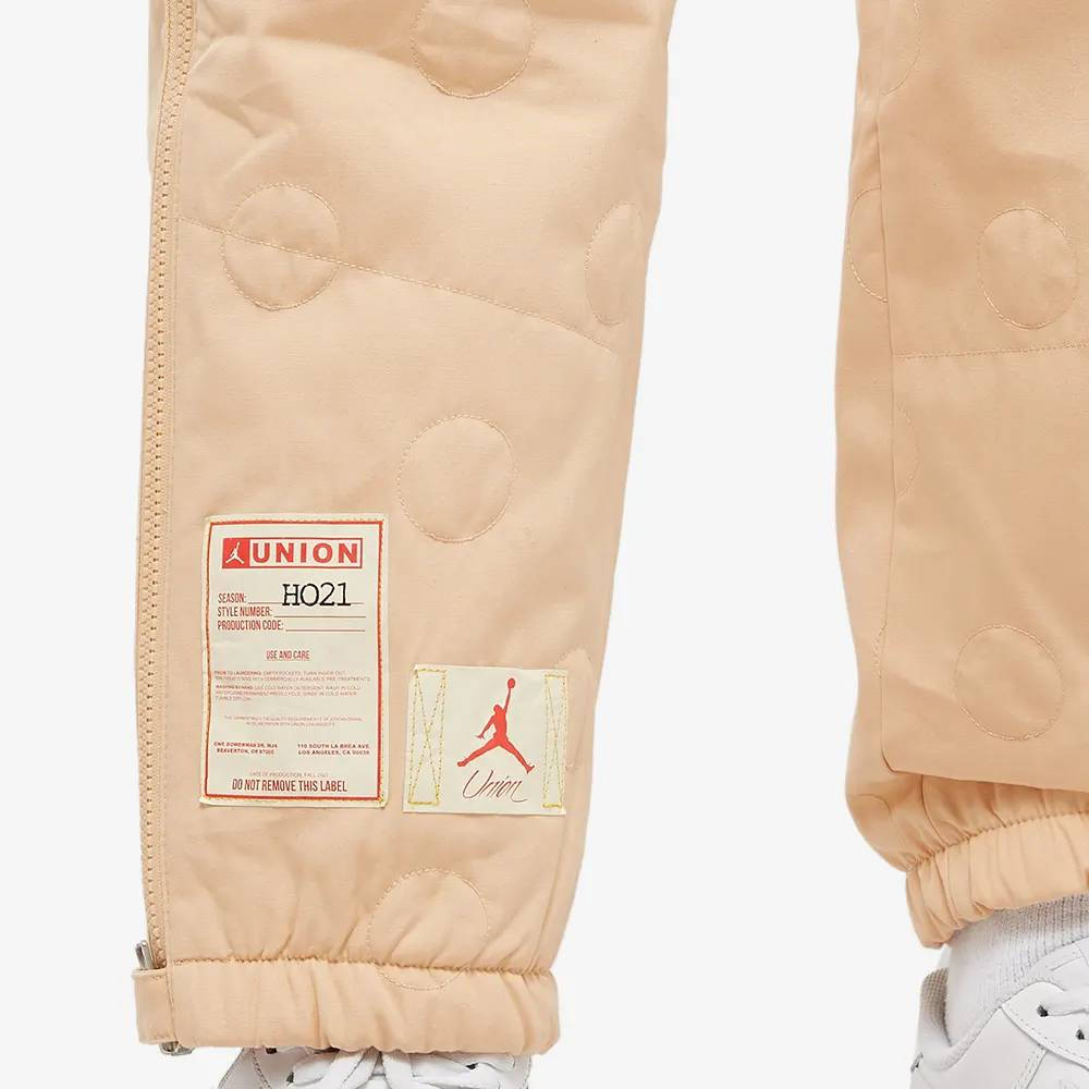 Nike X Union Pant White Onyx logo