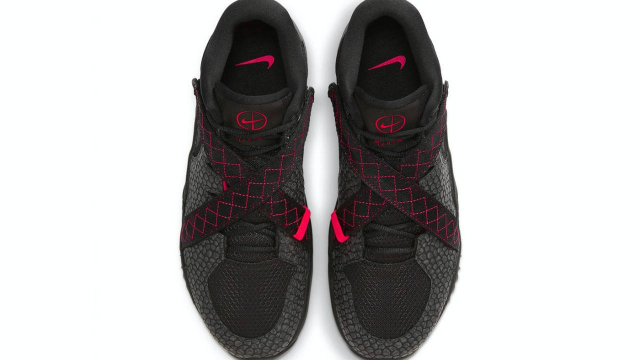 Nike Zoom Court Dragon 4