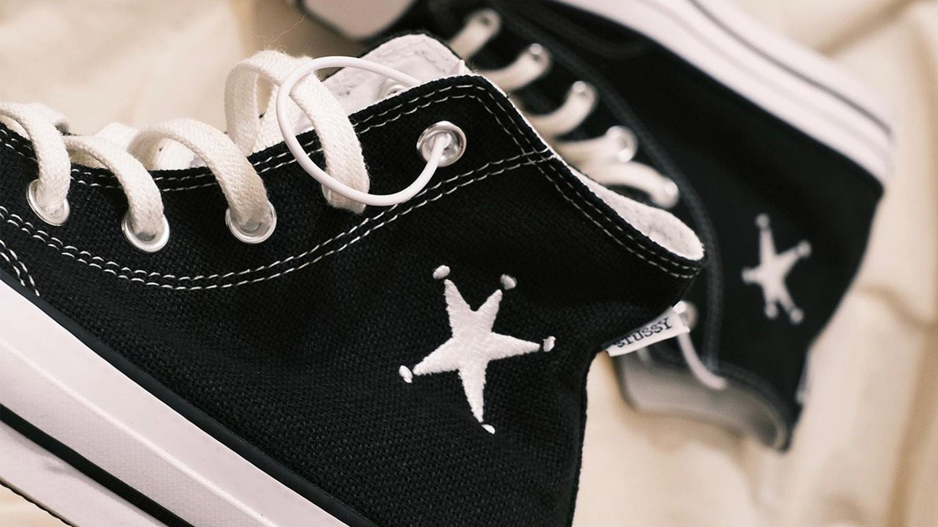 Stussy x converse chuck 70 high 4