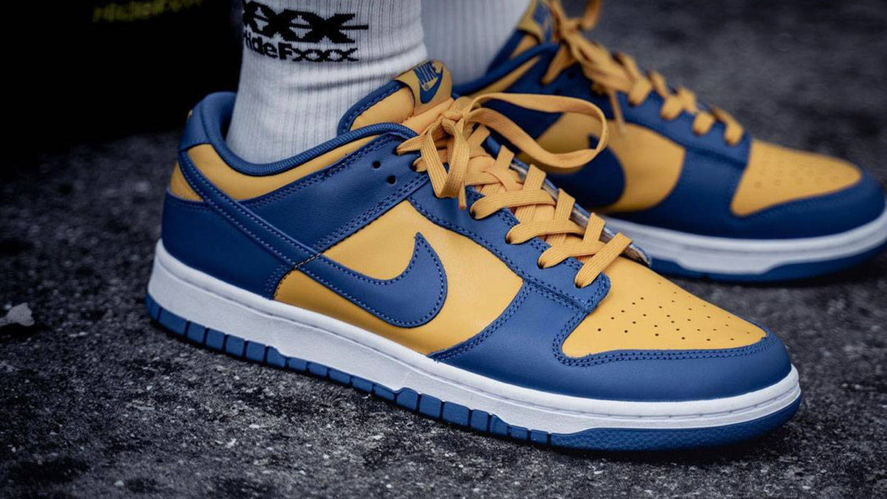 Nike Dunk Low "UCLA"