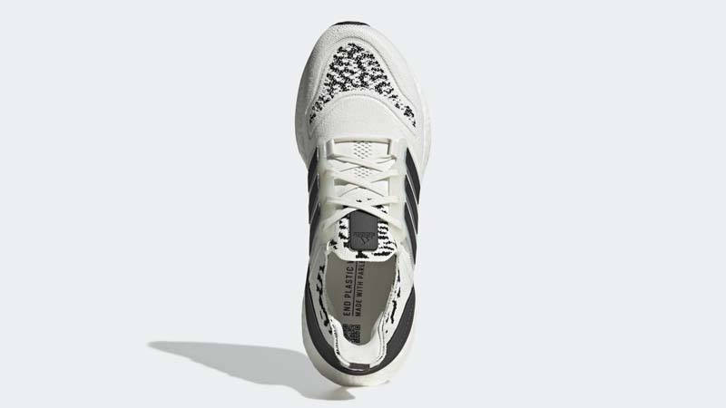 adidas Ultra Boost 22 Non Dyed Black Middle
