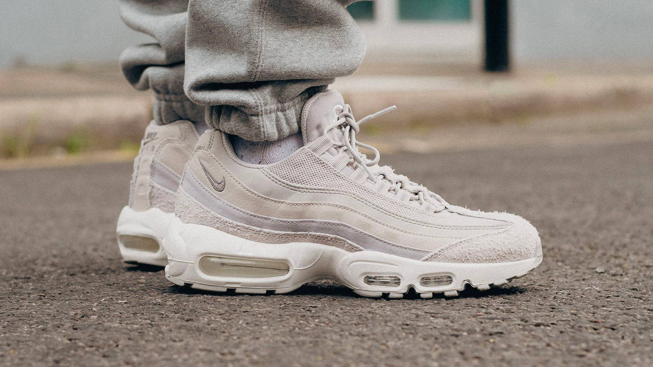 Nike air max 95 pale grey hotsell