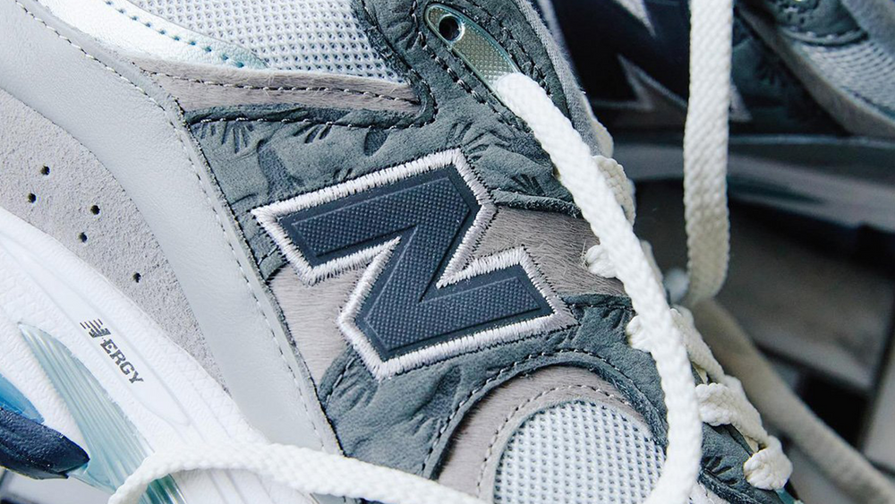 atmos x New Balance 2002R Shibuya Rat atmos x New Balance 2002R Shibuya Rat