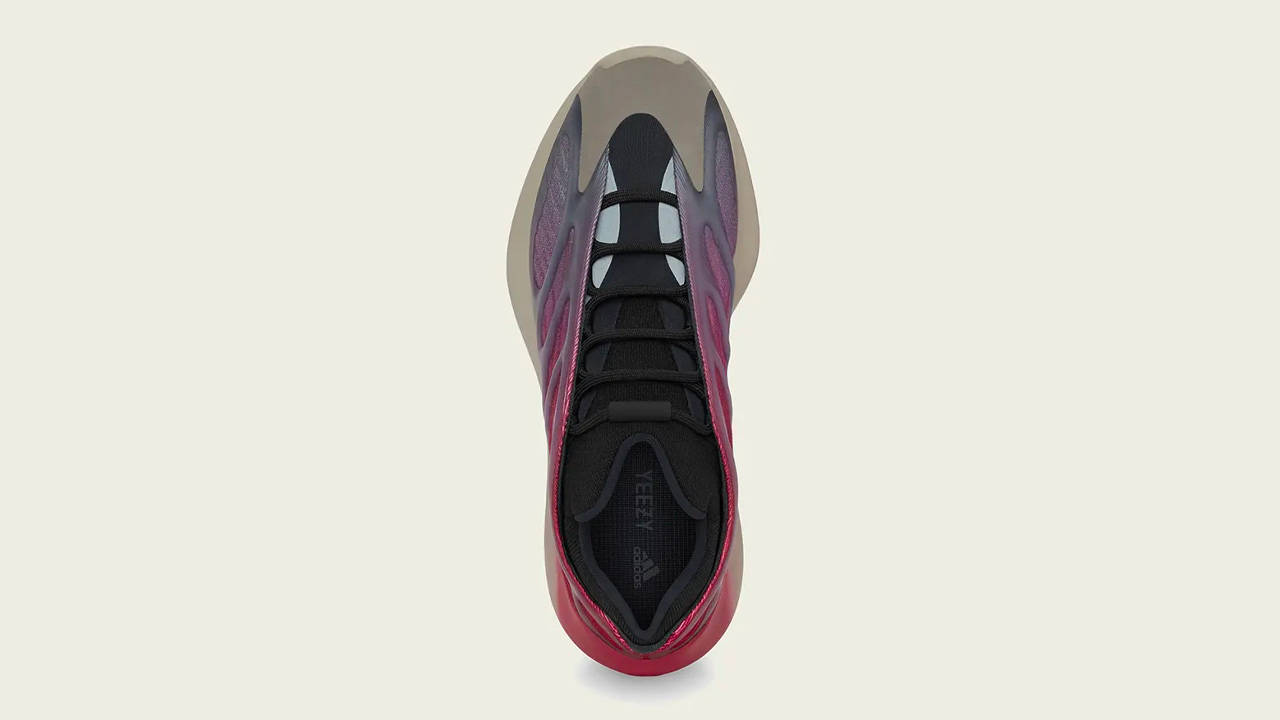 Yeezy 700 V3 "Fade Carbon"