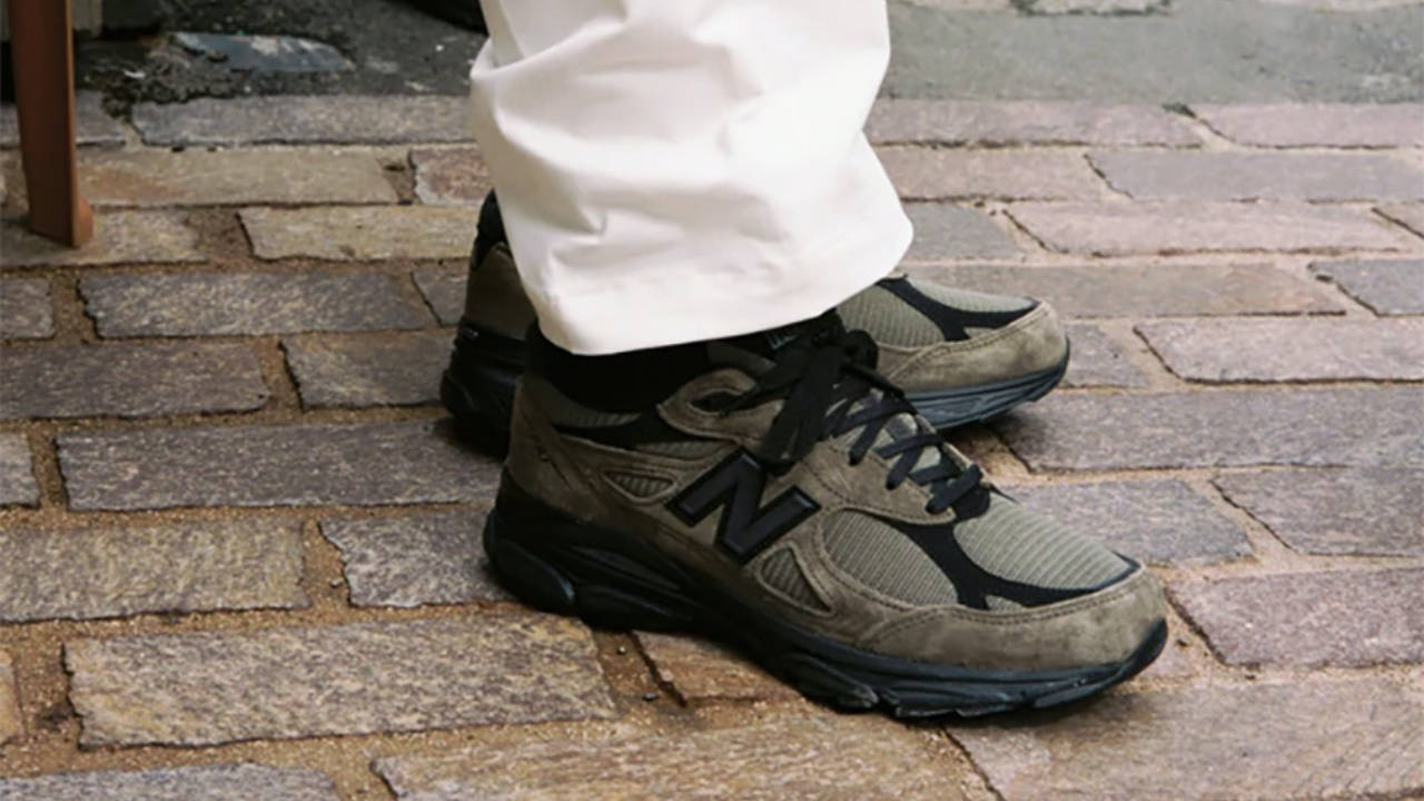 JJJJound x New Balance 990v3 Brown