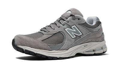 grey new balance 2002